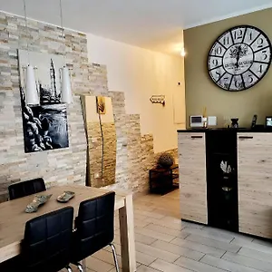 Prime: With Ac And Parking Near Train Station Apartment Varese